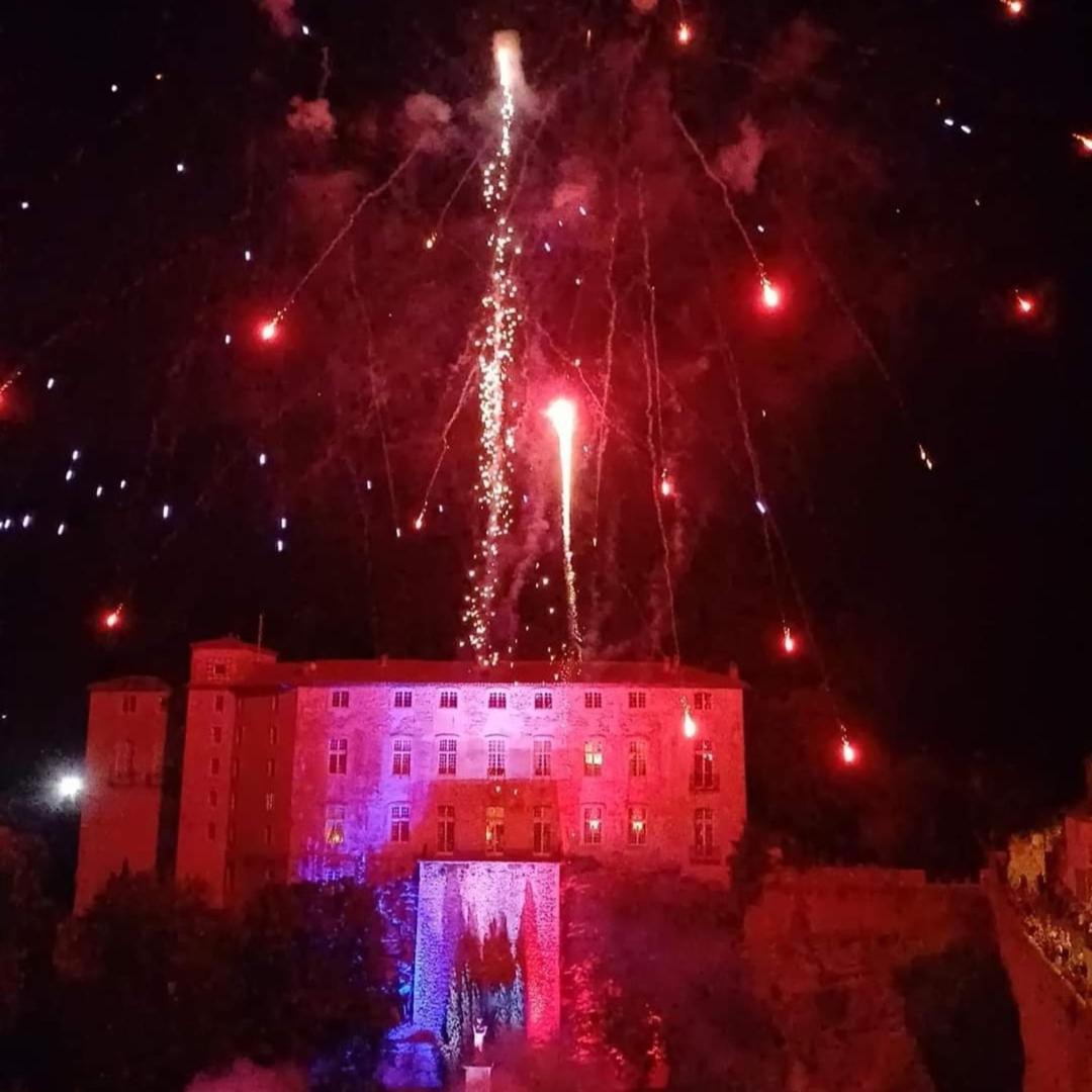 مبيت وإفطار Entrecasteaux La Bergerie Des Colles المظهر الخارجي الصورة